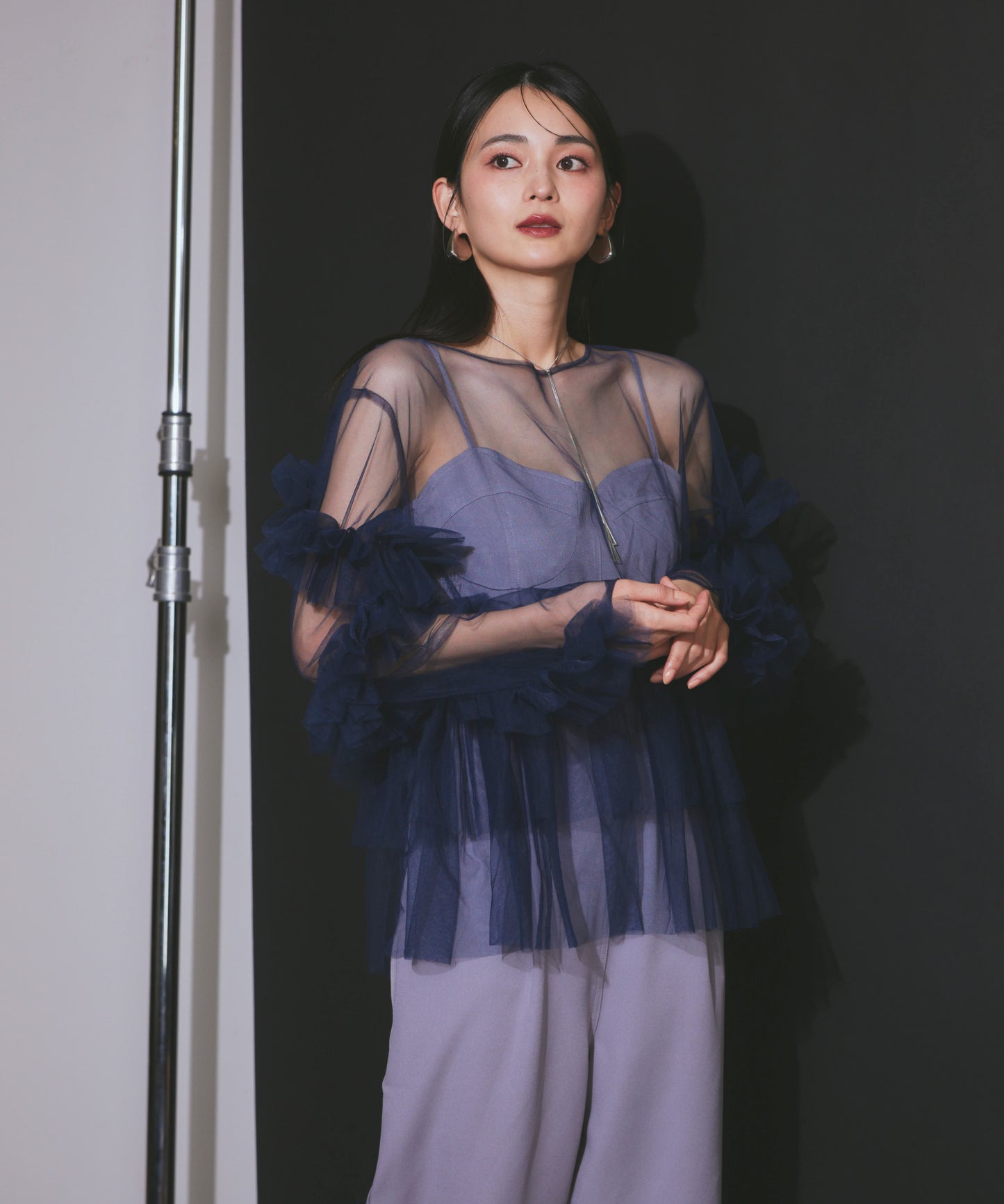 モデルサイズ:161cm B80 W60 H86 / 着用:ネイビー