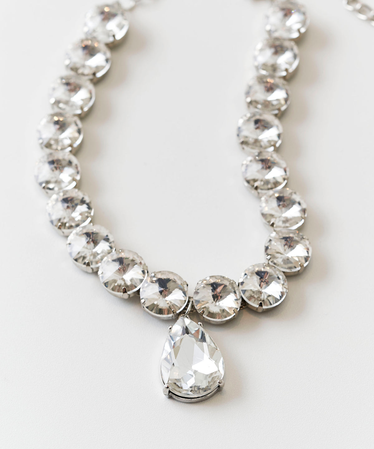 CRYSTAL CHOKER