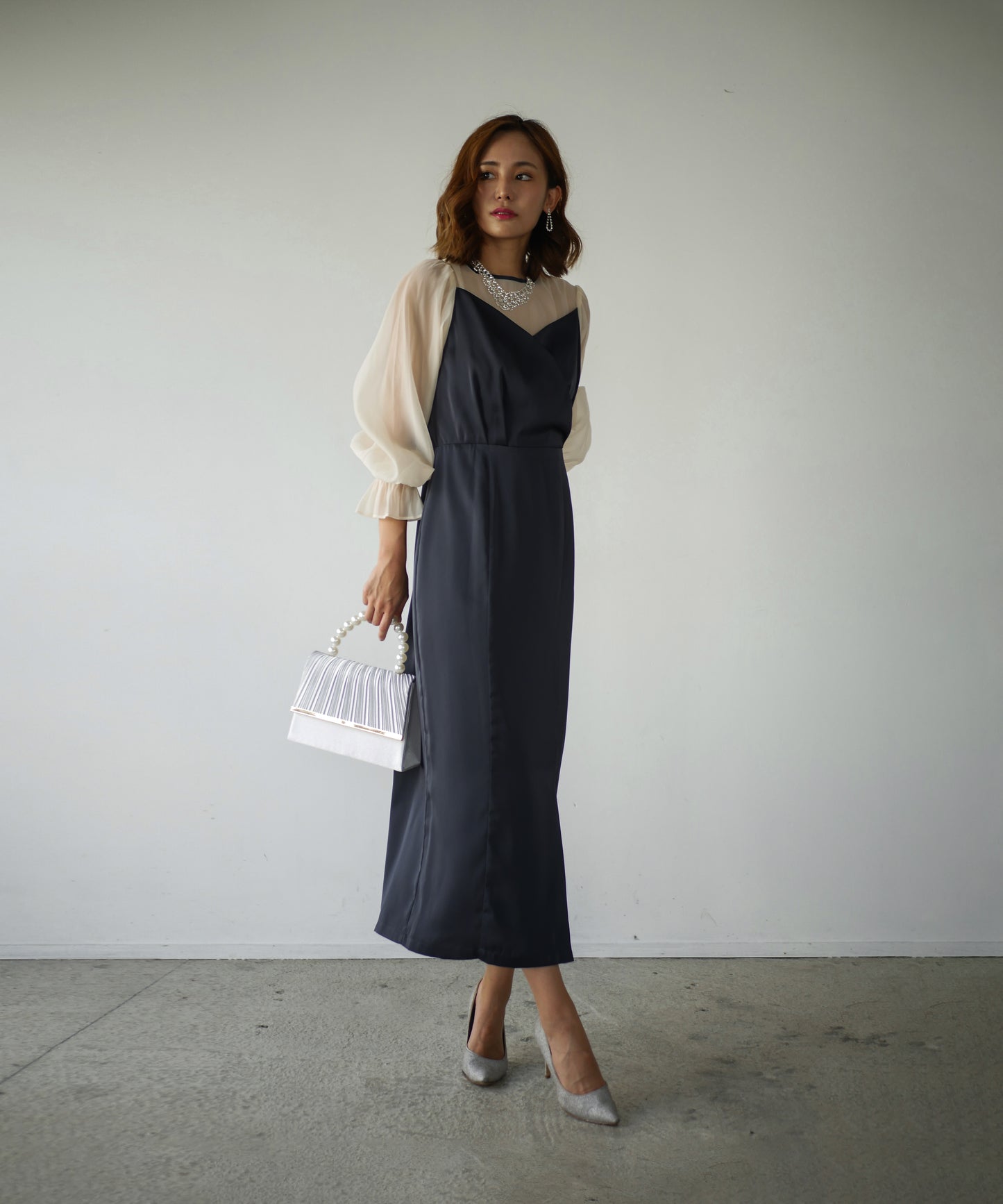 SATIN VOLUME SLEEVE DRESS
