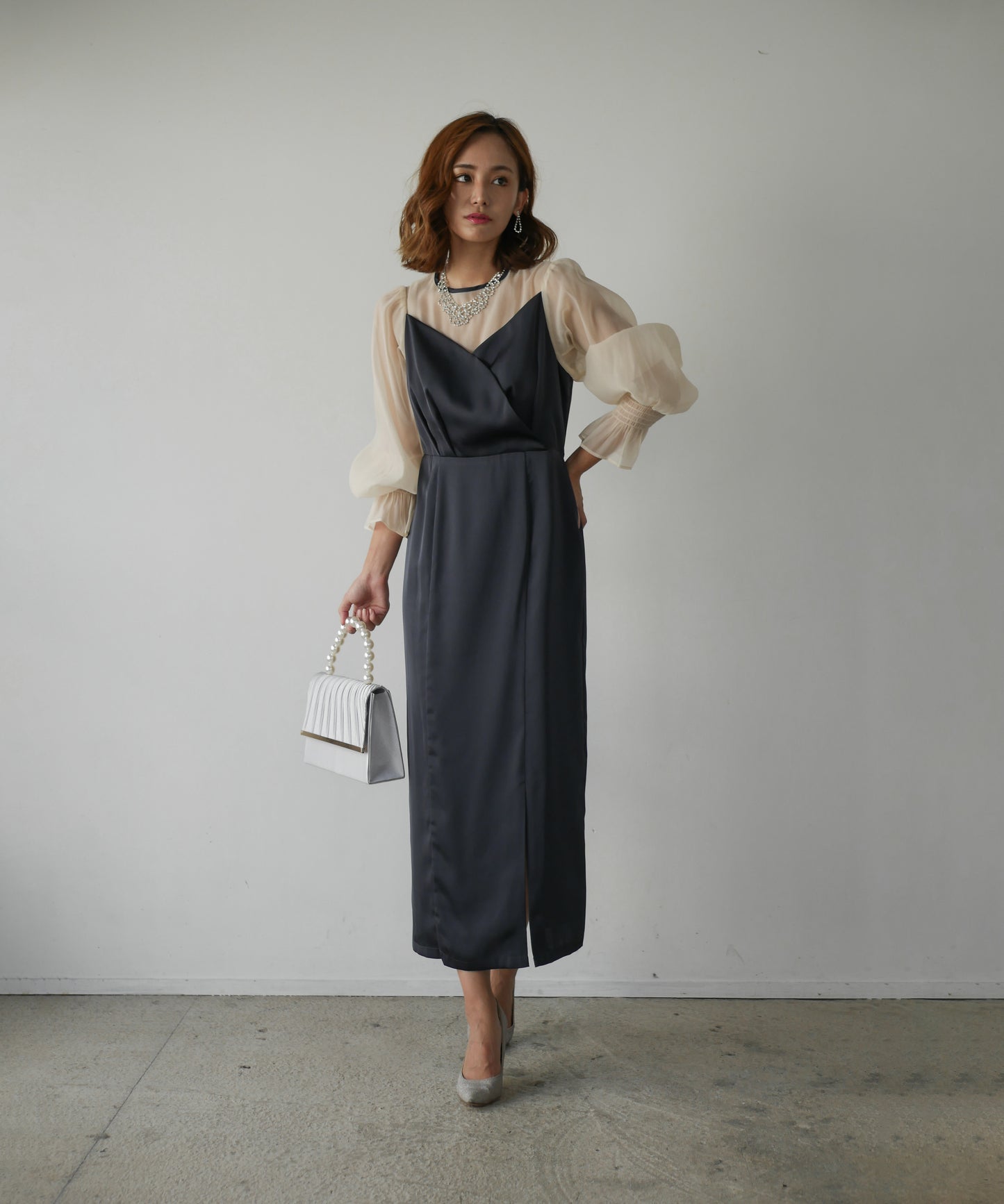 SATIN VOLUME SLEEVE DRESS