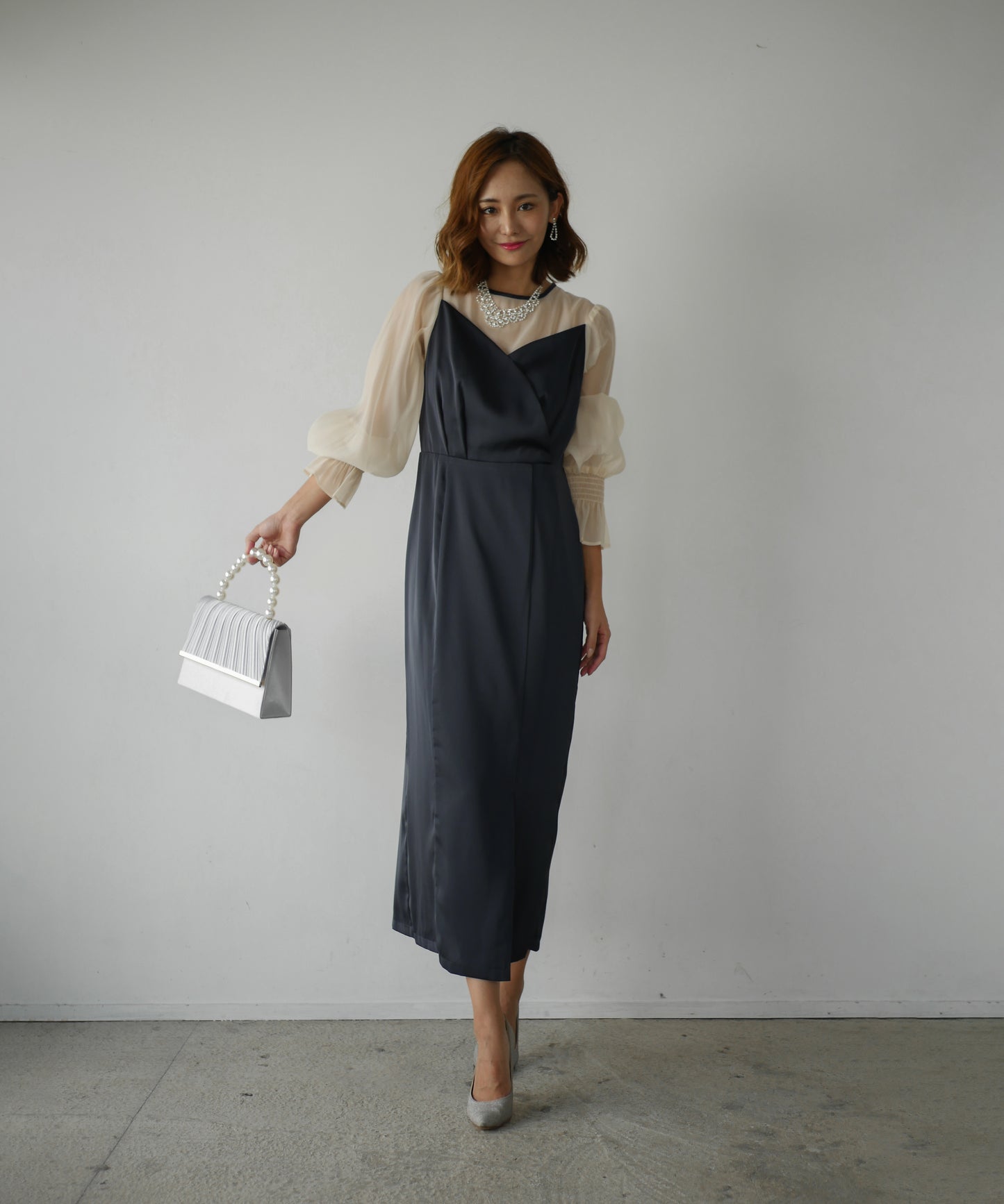 SATIN VOLUME SLEEVE DRESS