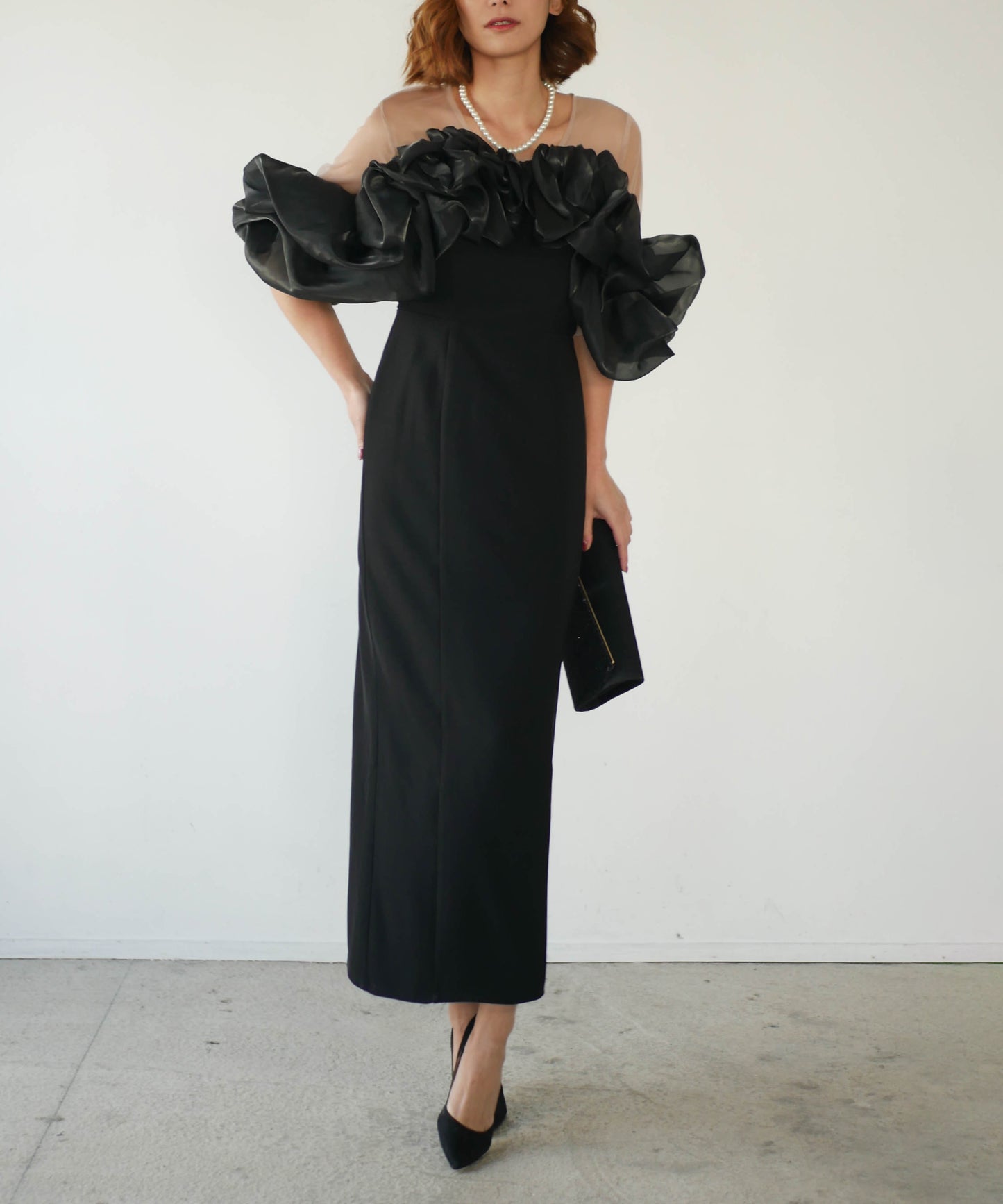 VOLUME RAFFLE DRESS