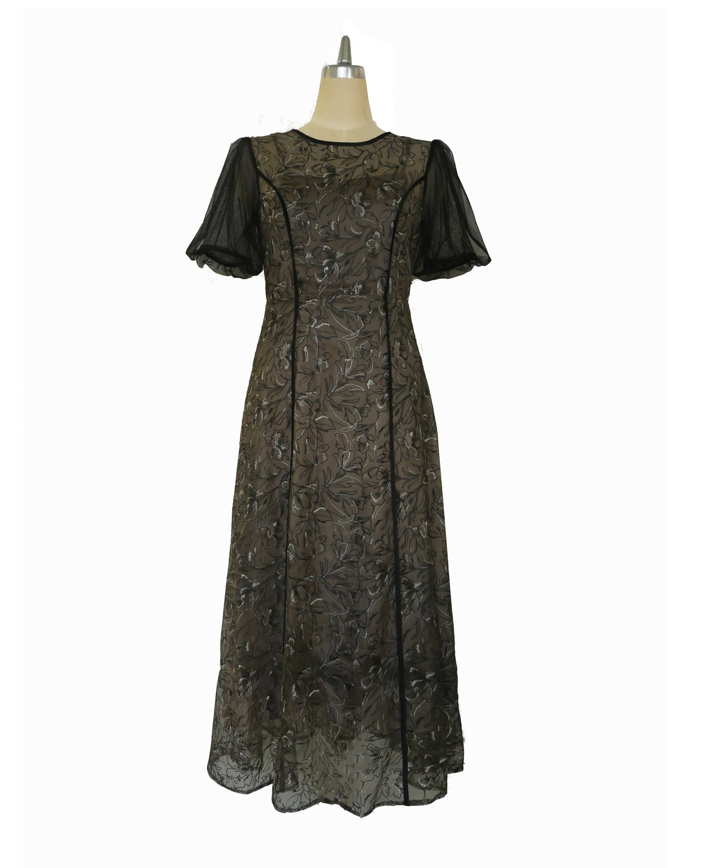 PUFF SLEEVE LACE DRESS