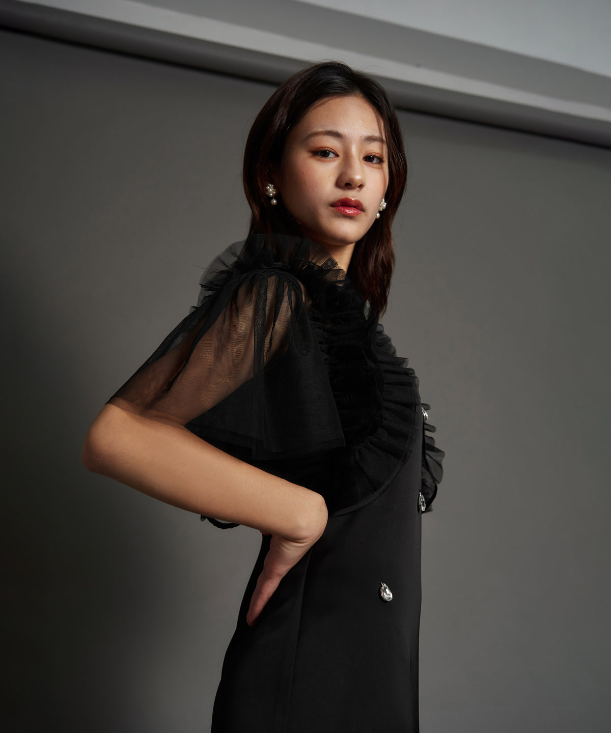 モデルサイズ：162cm B80 W59 H83 / 着用：ブラック M 