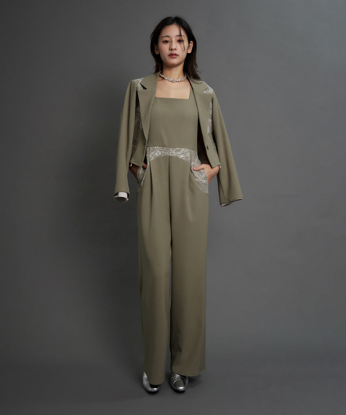 モデルサイズ：162cm B80 W59 H83 / 着用：ミント M