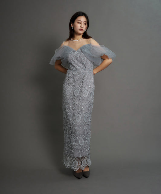 OFFSHOLDER LACE DRESS
