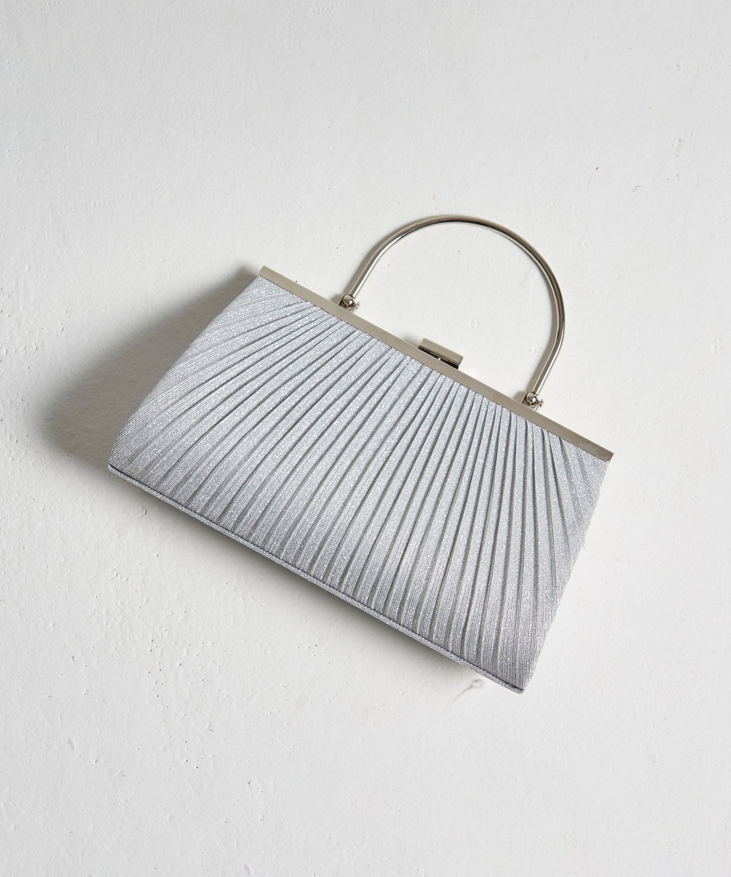 PLEATS LAME HAND BAG
