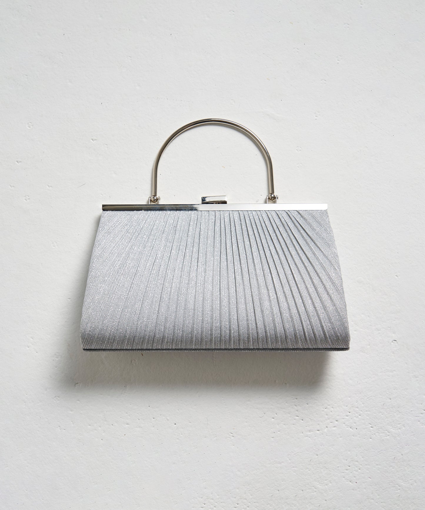 PLEATS LAME HAND BAG