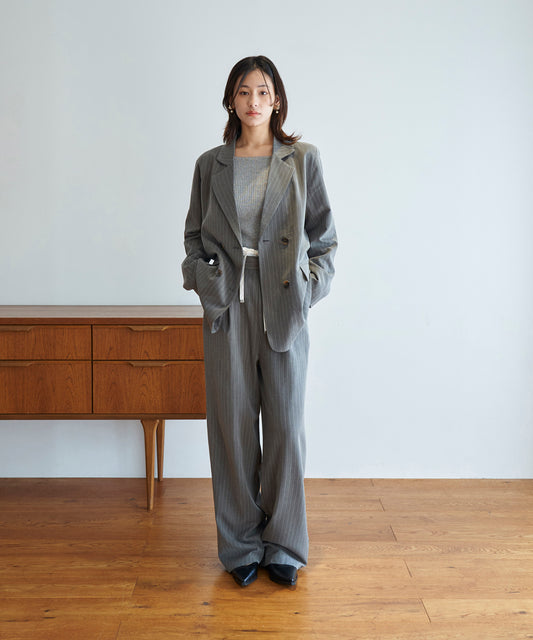 モデルサイズ：162cm B80 W59 H83 / 着用：グレー