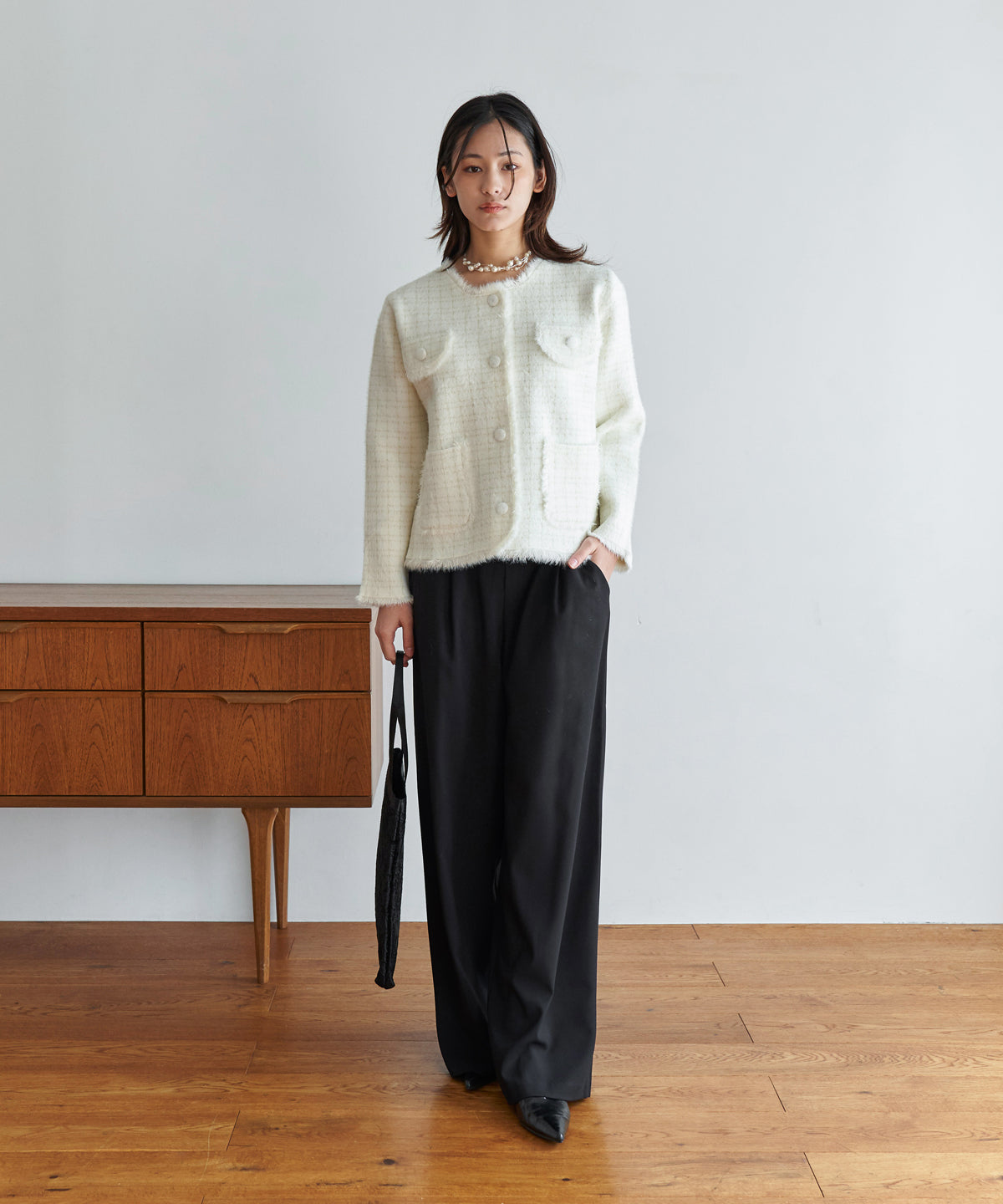 TUCK WIDE STRAIGHT PANTS