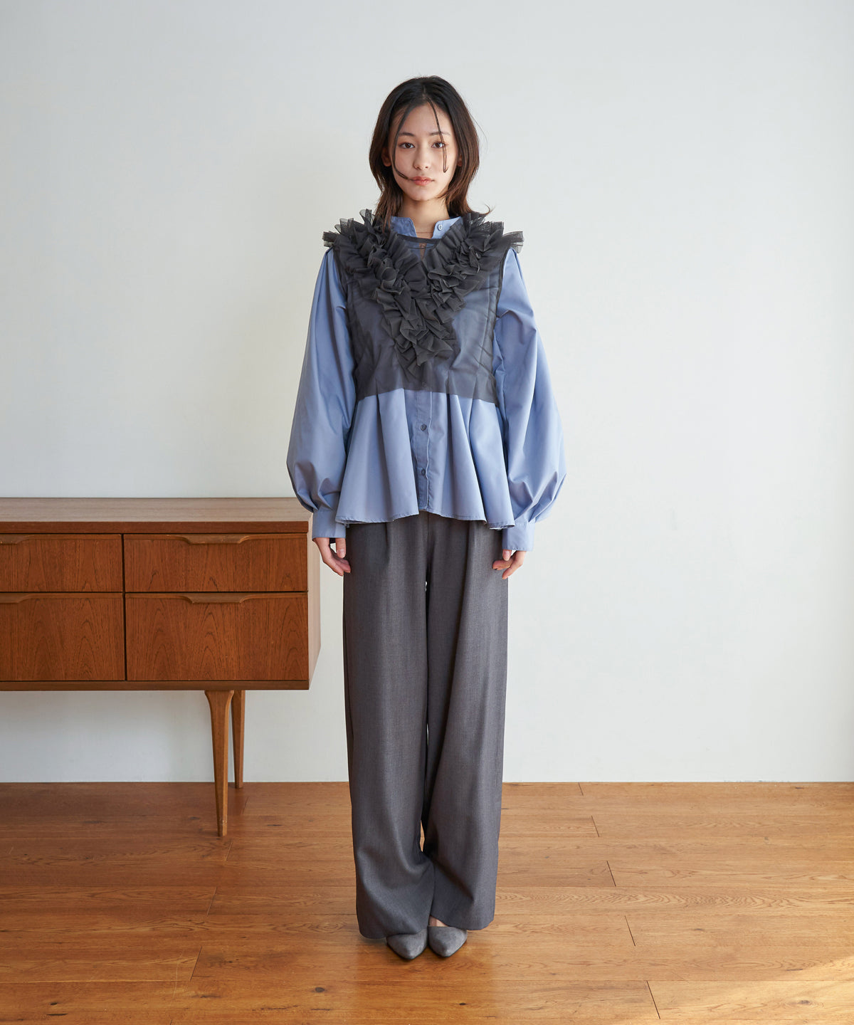 TUCK WIDE STRAIGHT PANTS