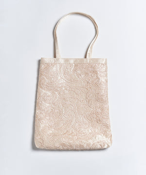 シャンパンゴールド