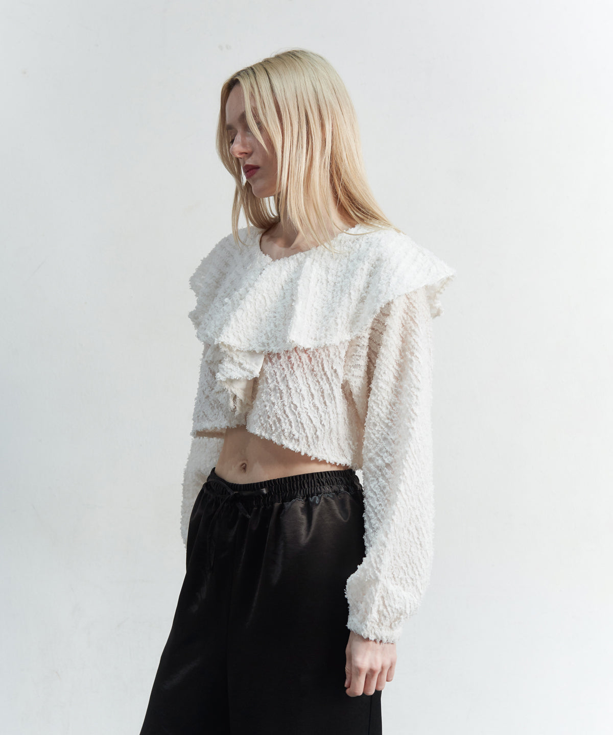 FRINGE JAQURD FRILL TOP
