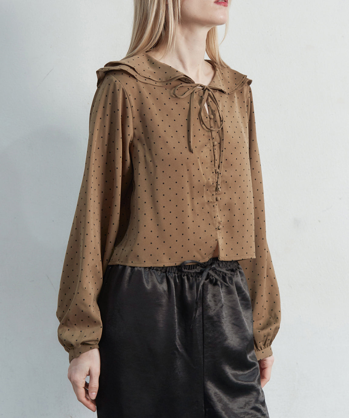 DOT FRILL BLOUSE – My shawty