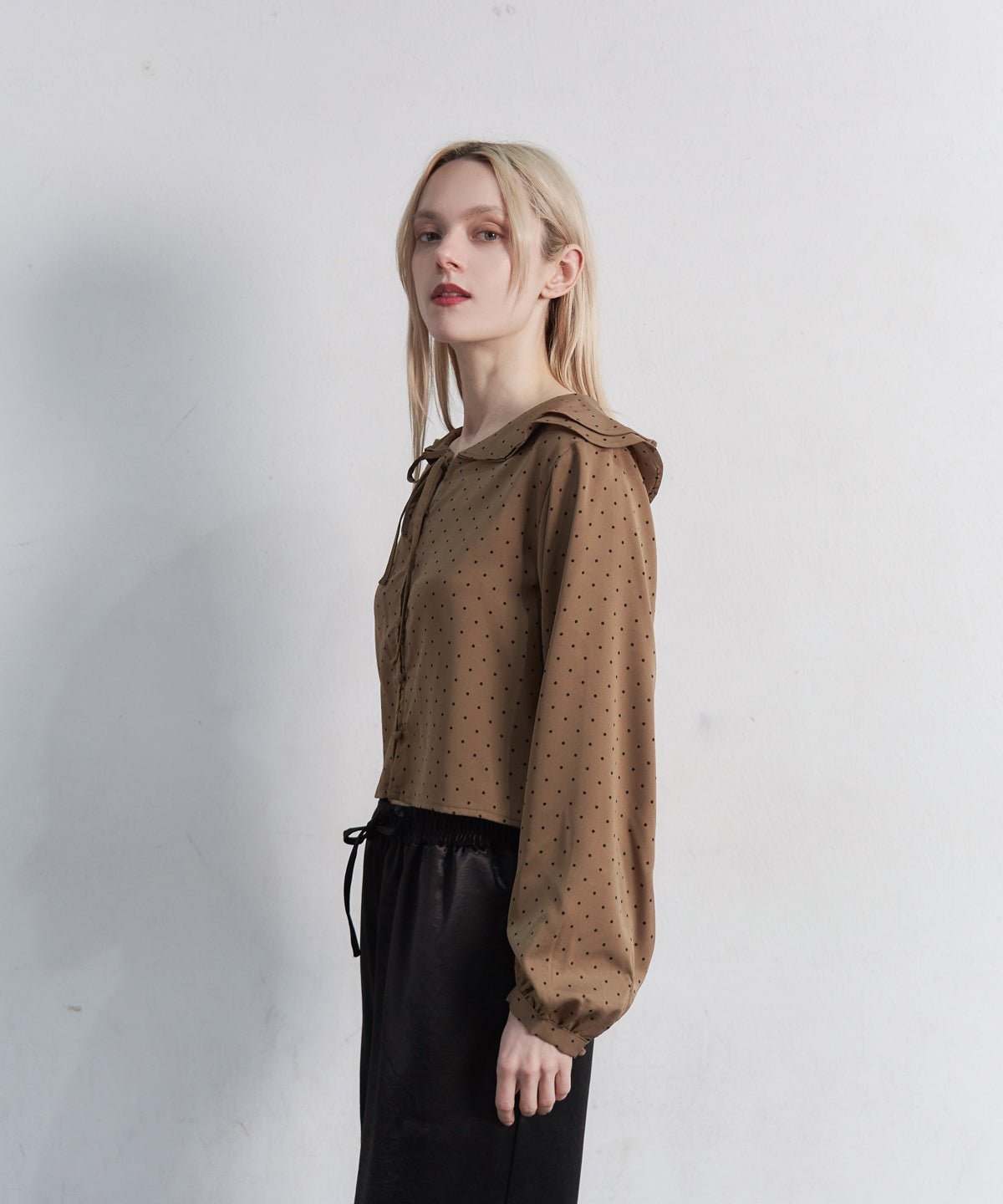 DOT FRILL BLOUSE – My shawty