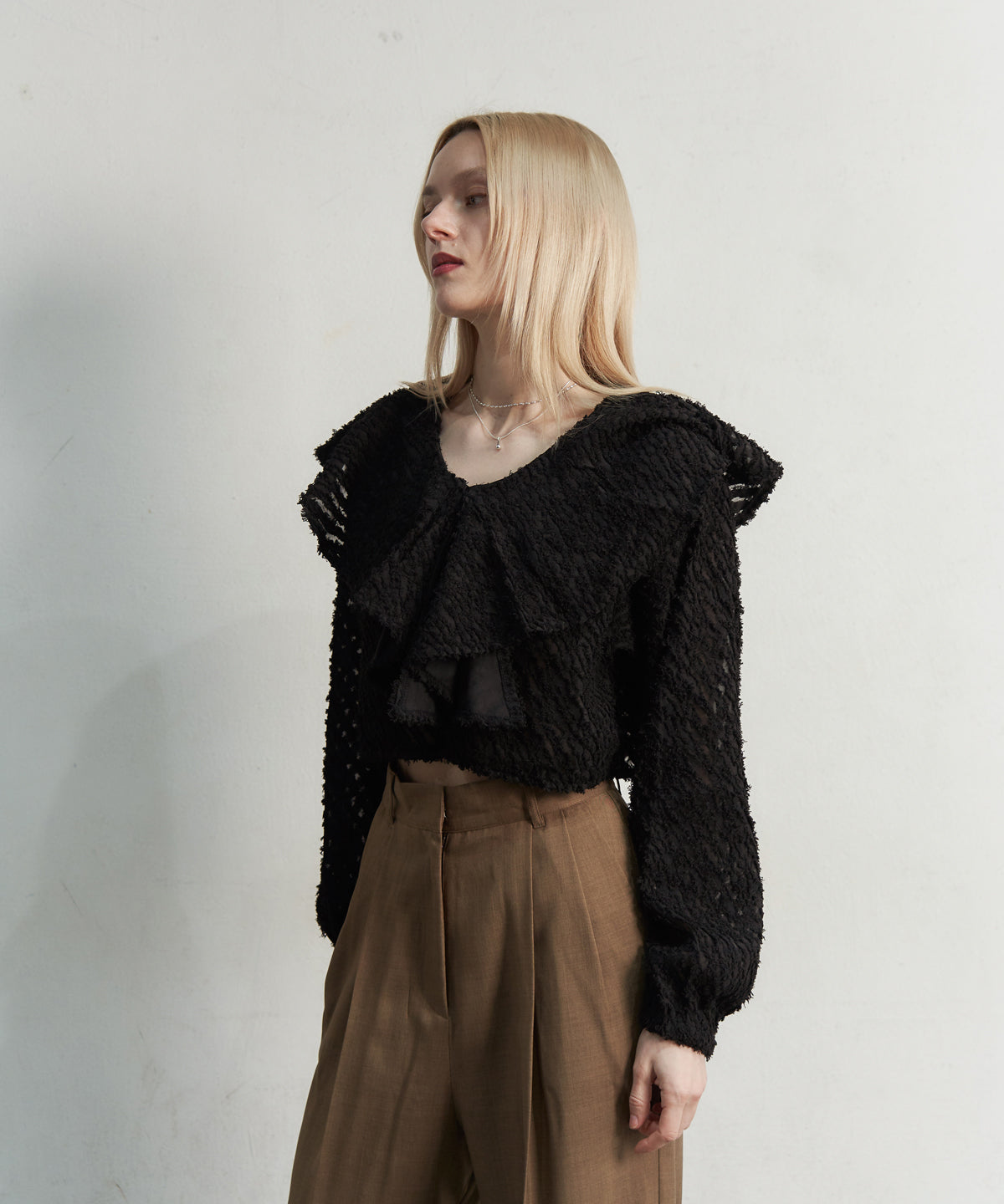 FRINGE JAQURD FRILL TOP
