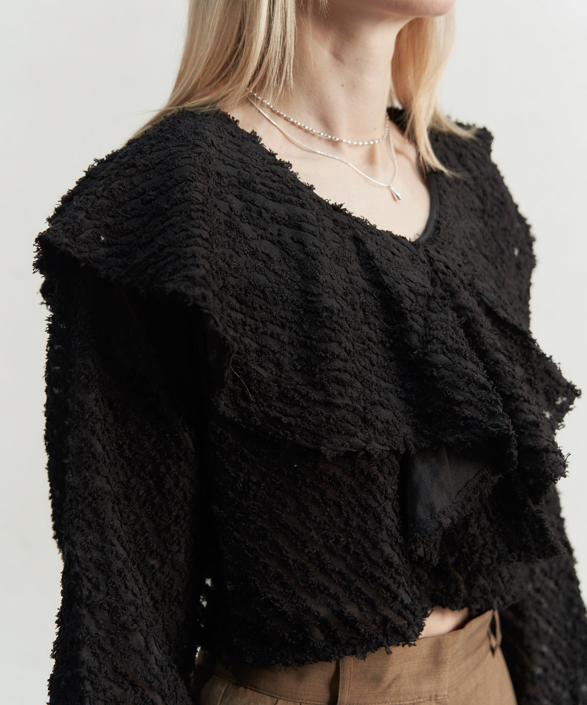 FRINGE JAQURD FRILL TOP