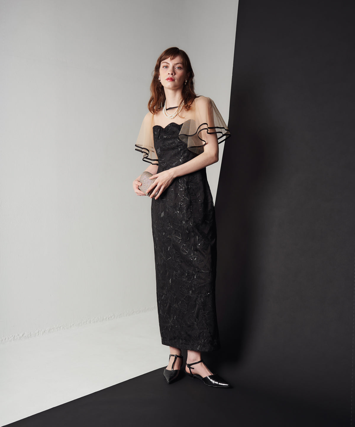 FLARE SLEEVE LACE DRESS