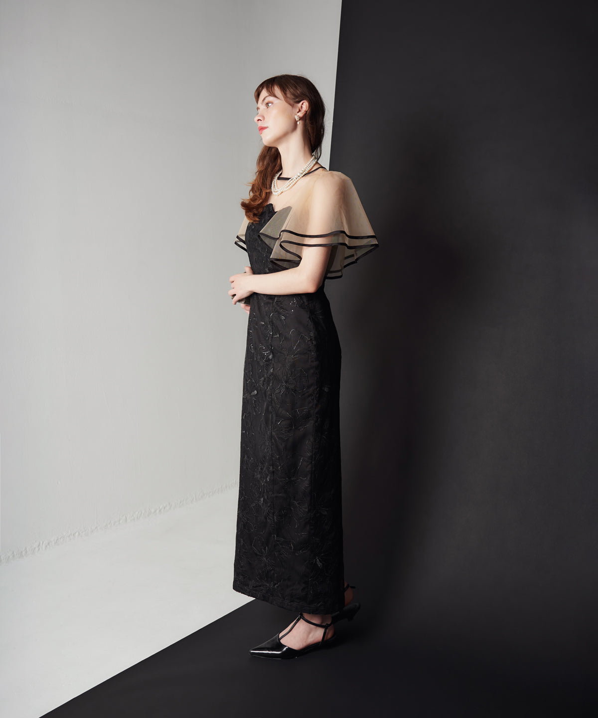 FLARE SLEEVE LACE DRESS