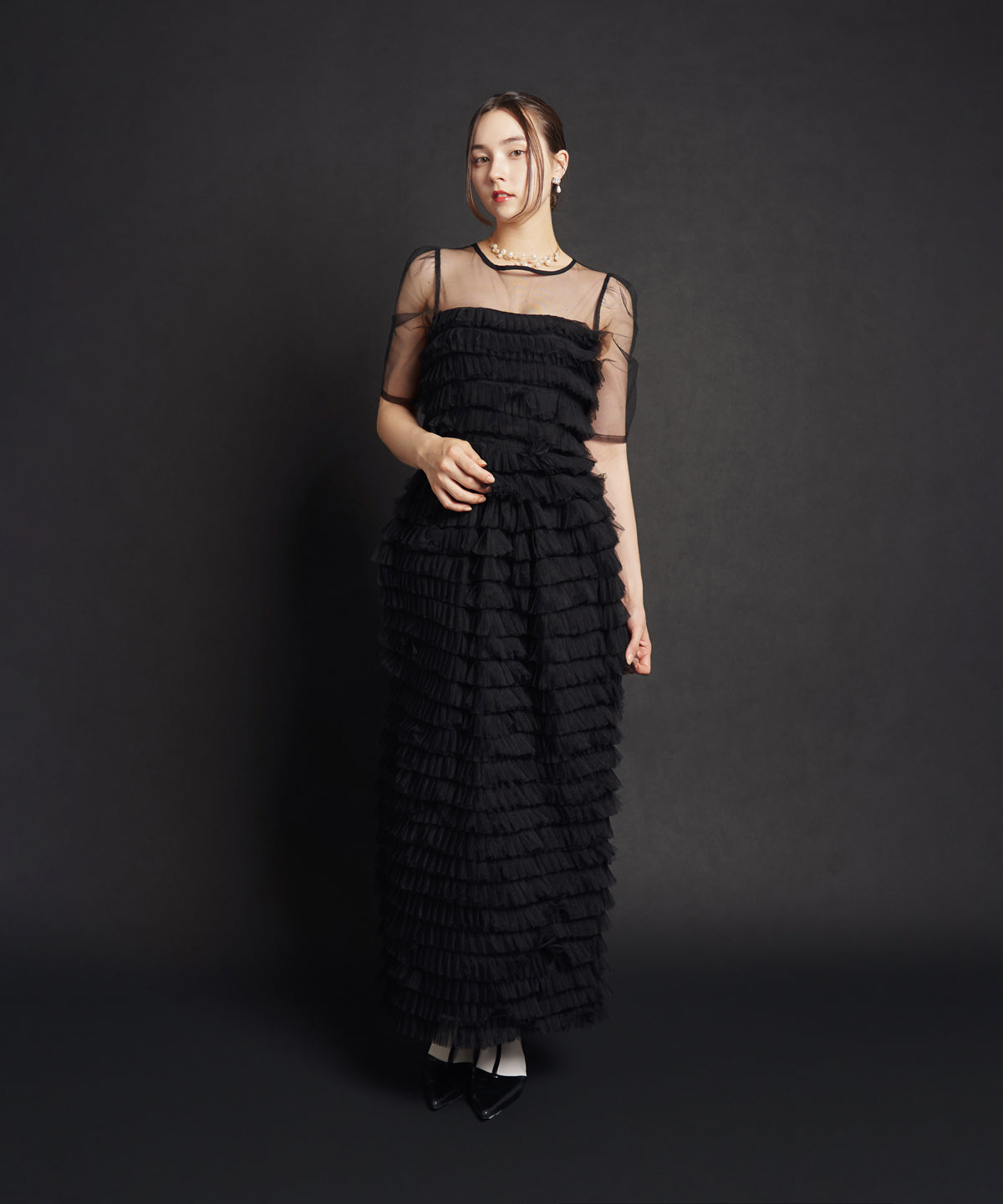 モデルサイズ：163cm B81 W62 H90 / 着用：ブラック