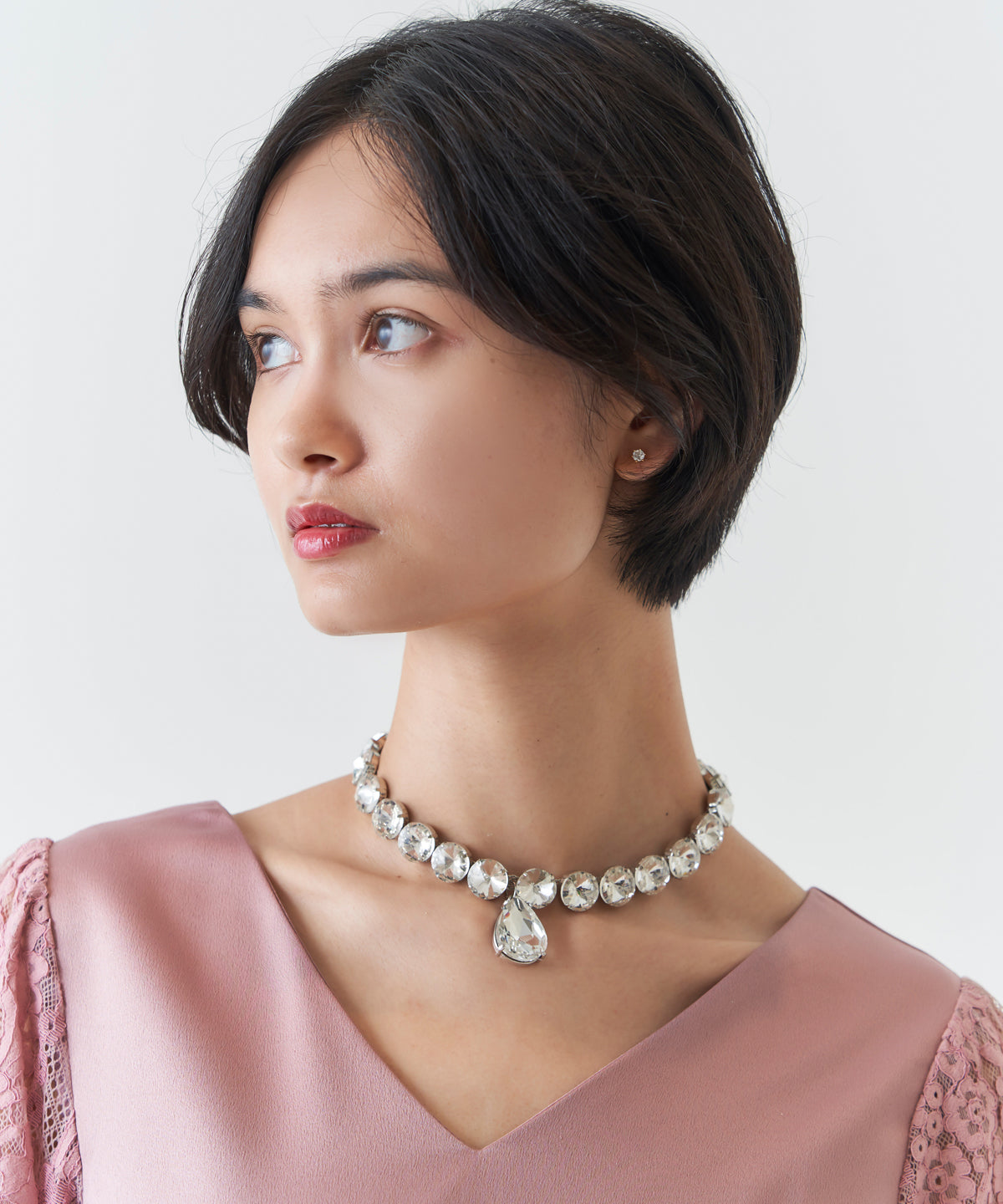 CRYSTAL CHOKER