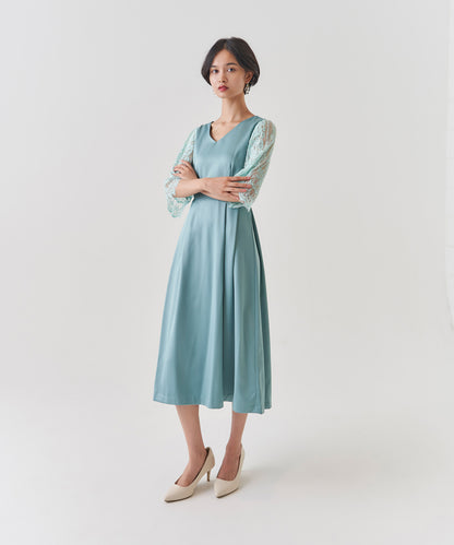 モデルサイズ：164cm B78 W55 H80 / 着用：グリーン S