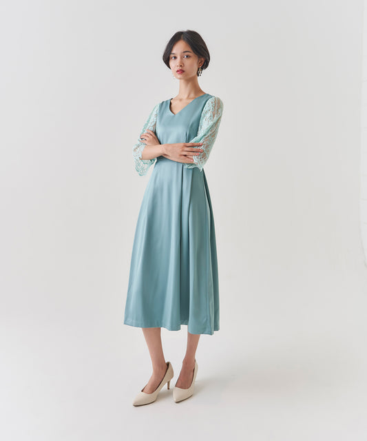 モデルサイズ：164cm B78 W55 H80 / 着用：グリーン S