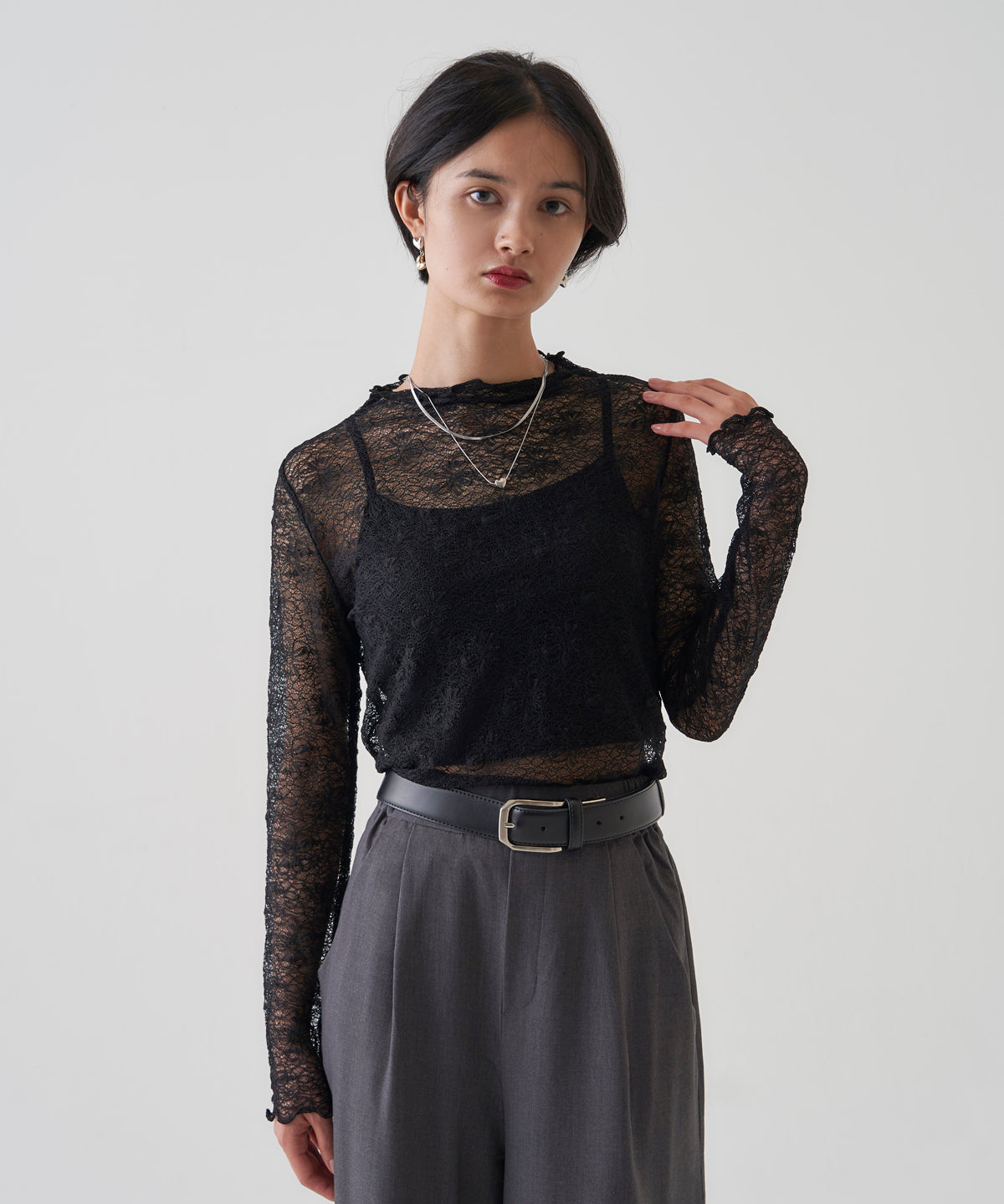 モデルサイズ：164cm B78 W55 H80 / 着用：ブラック