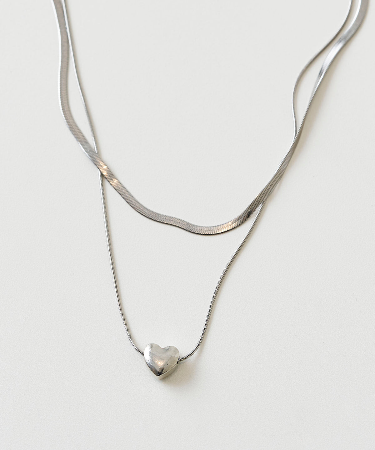 HEART CHAIN NECKLACE