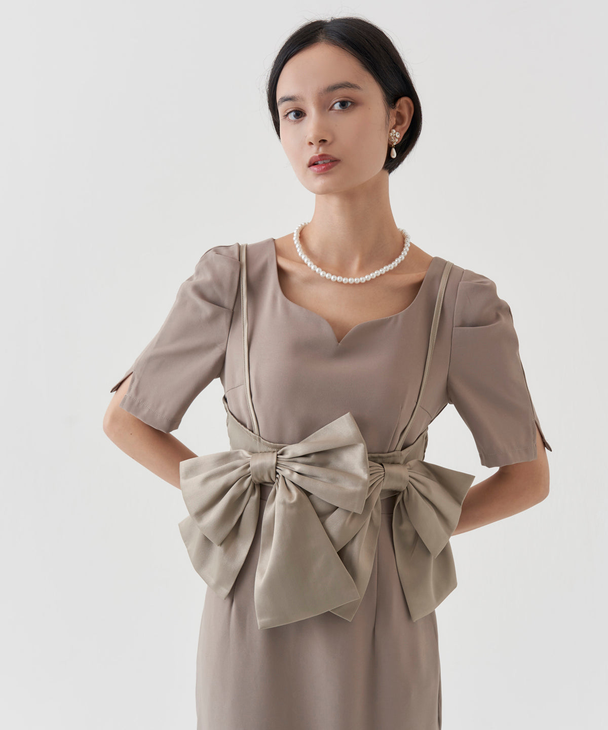 BIG RIBON BUISTIER DRESS