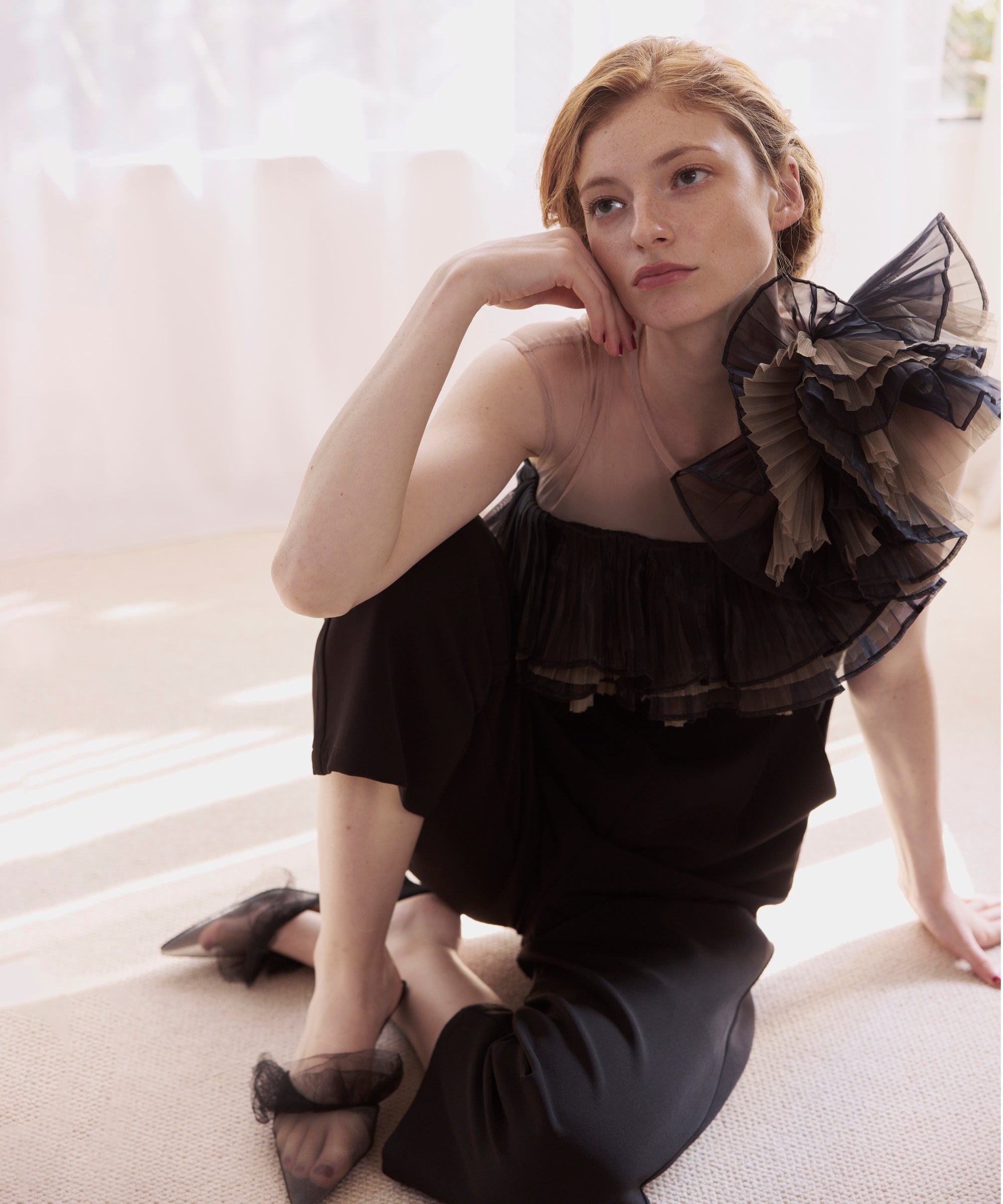 モデルサイズ：171cm B78 W61 H88 / 着用：ブラック M