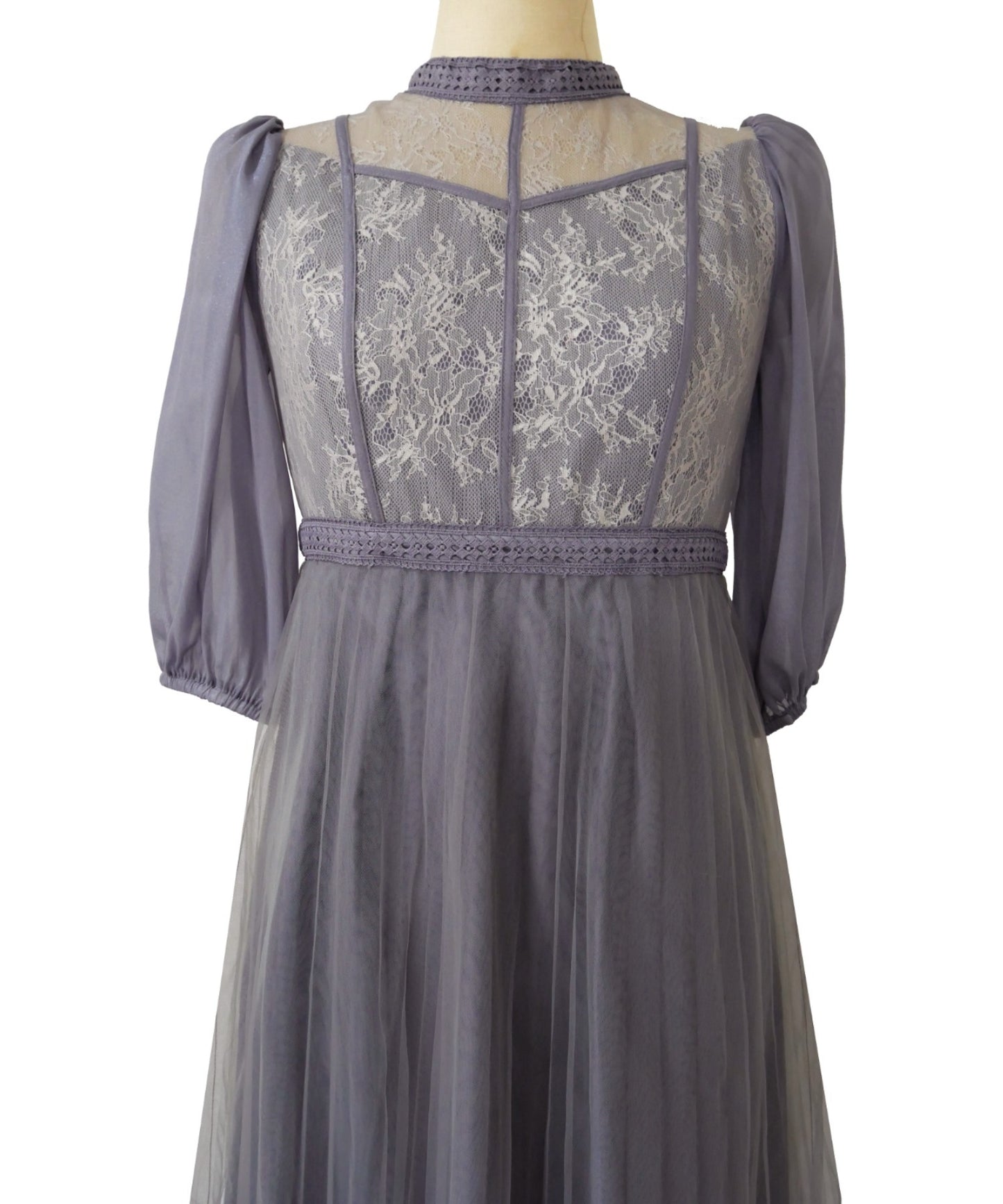 LACE COMBI PLEATS DRESS