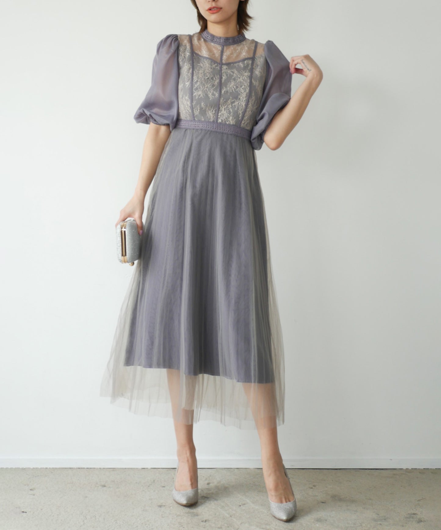 LACE COMBI PLEATS DRESS