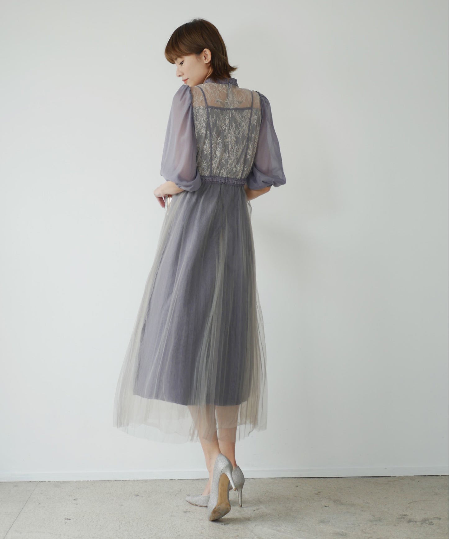 LACE COMBI PLEATS DRESS