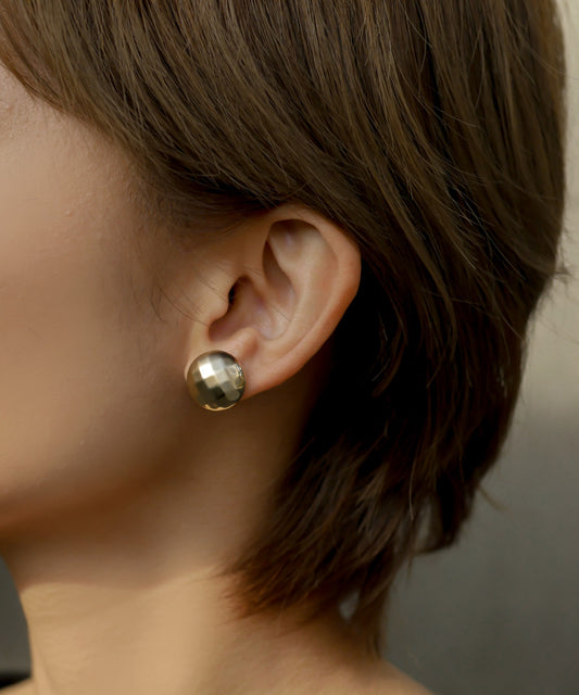 GOLD BUTTON PIERCE