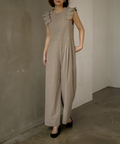 モデルサイズ：160cm B84 W61 H84 / 着用：モカベージュ