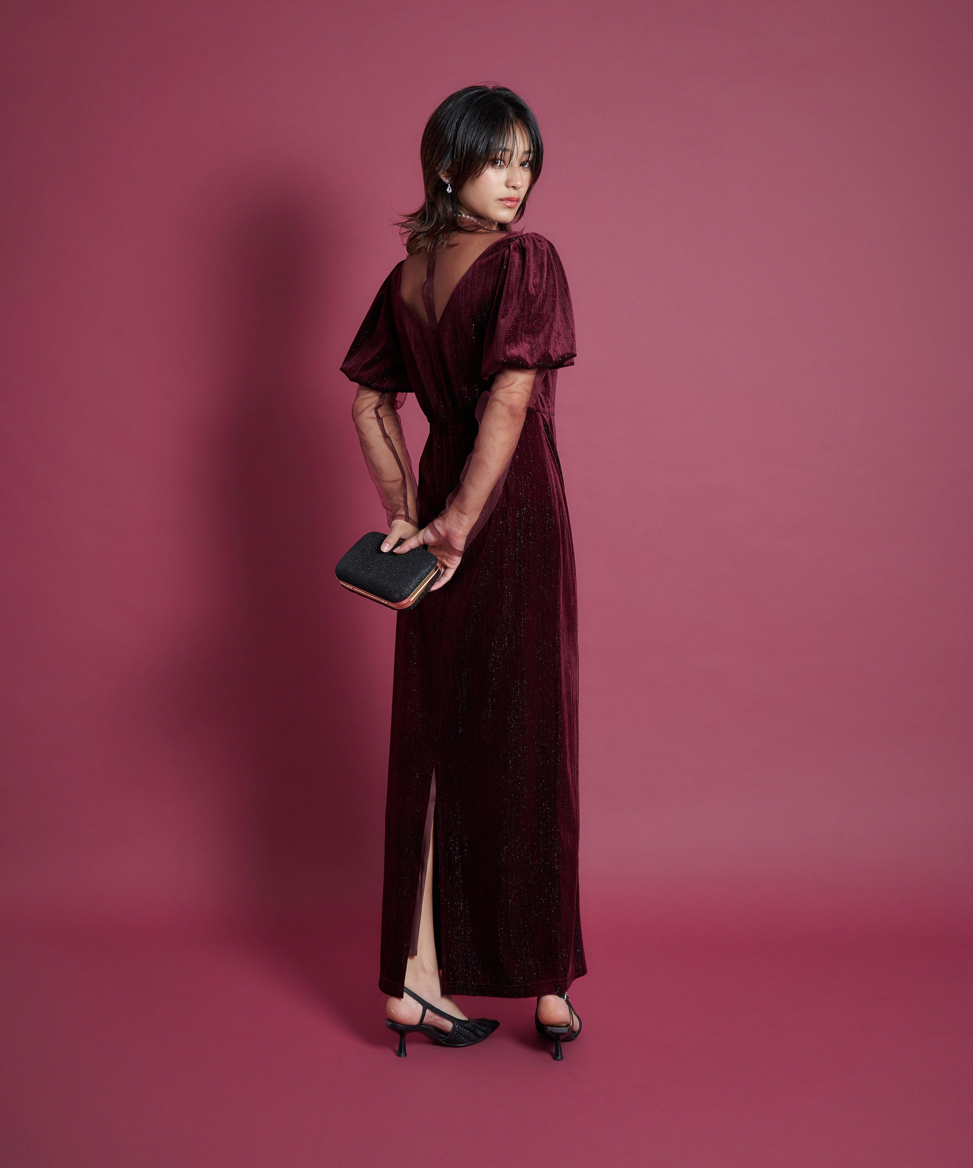 モデルサイズ：162cm B80 W59 H83 / 着用：レッド M