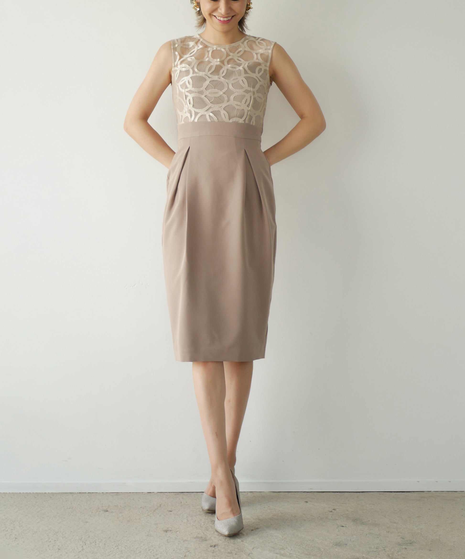 モデルサイズ：160cm B84 W61 H84 / 着用：モカ S
