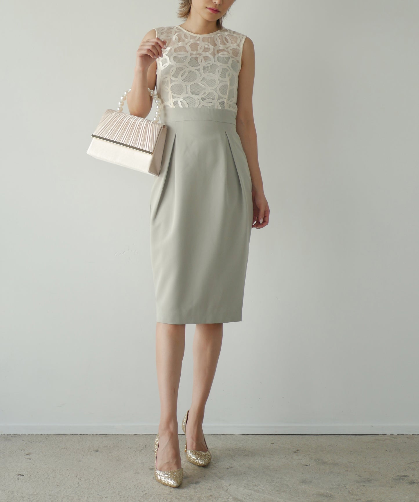 UNBILLION LACE DRESS