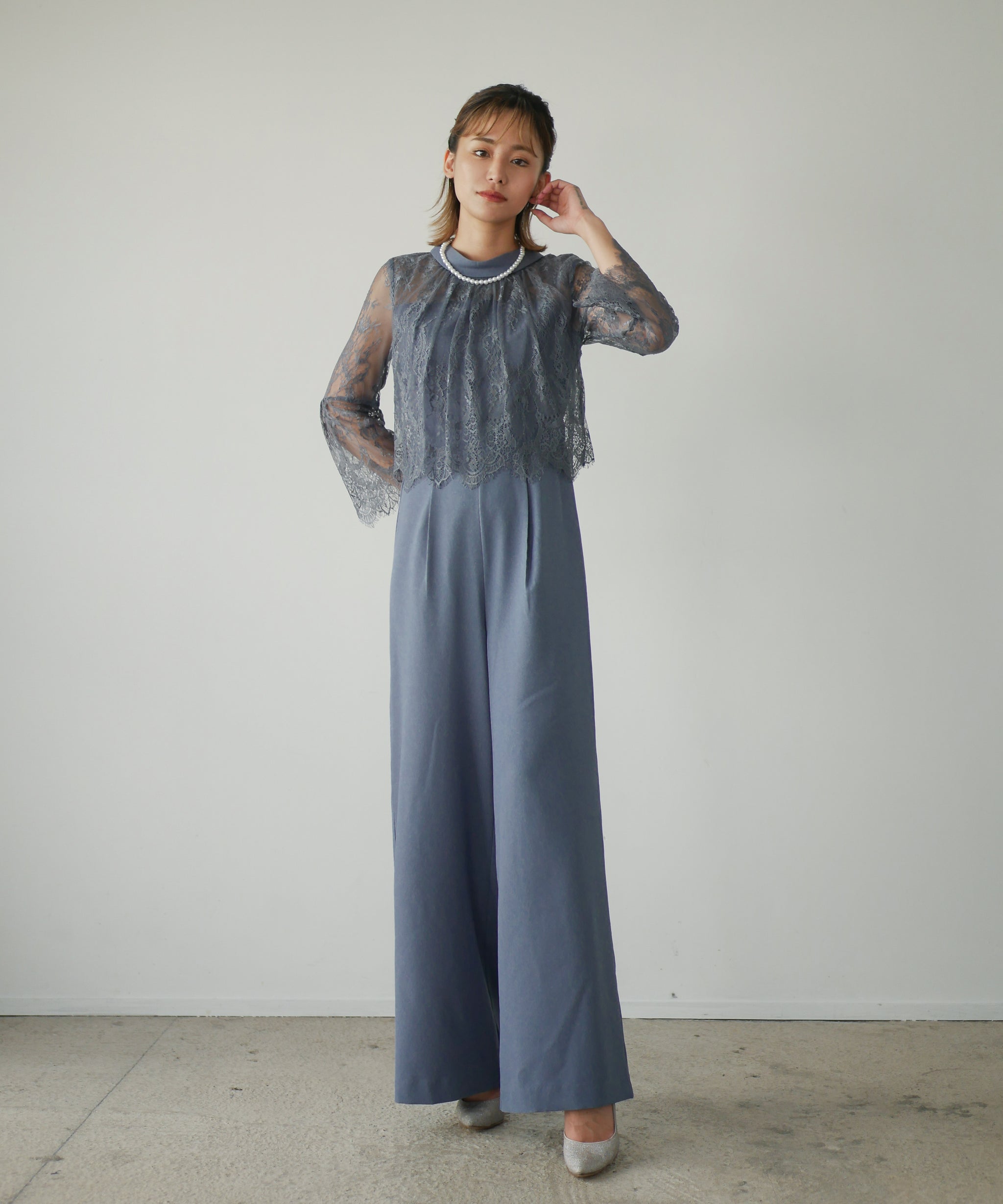 HIGHT NECK LACE PANTS DRESS