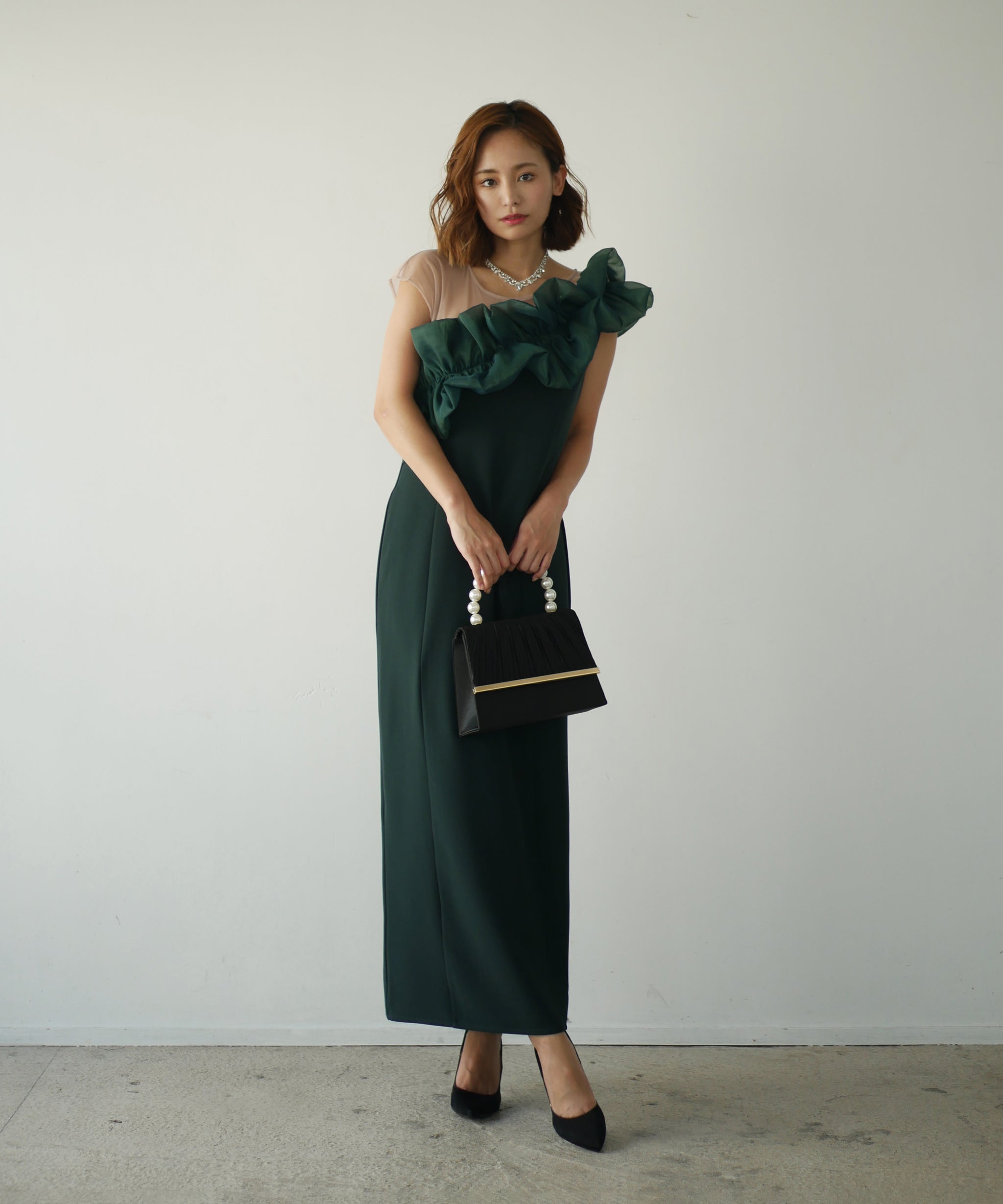 モデルサイズ：160cm B84 W61 H84 / 着用：グリーン