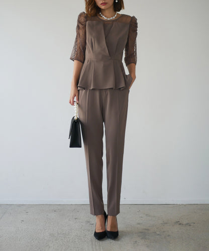 モデルサイズ：160cm B84 W61 H84 / 着用：モカ S 