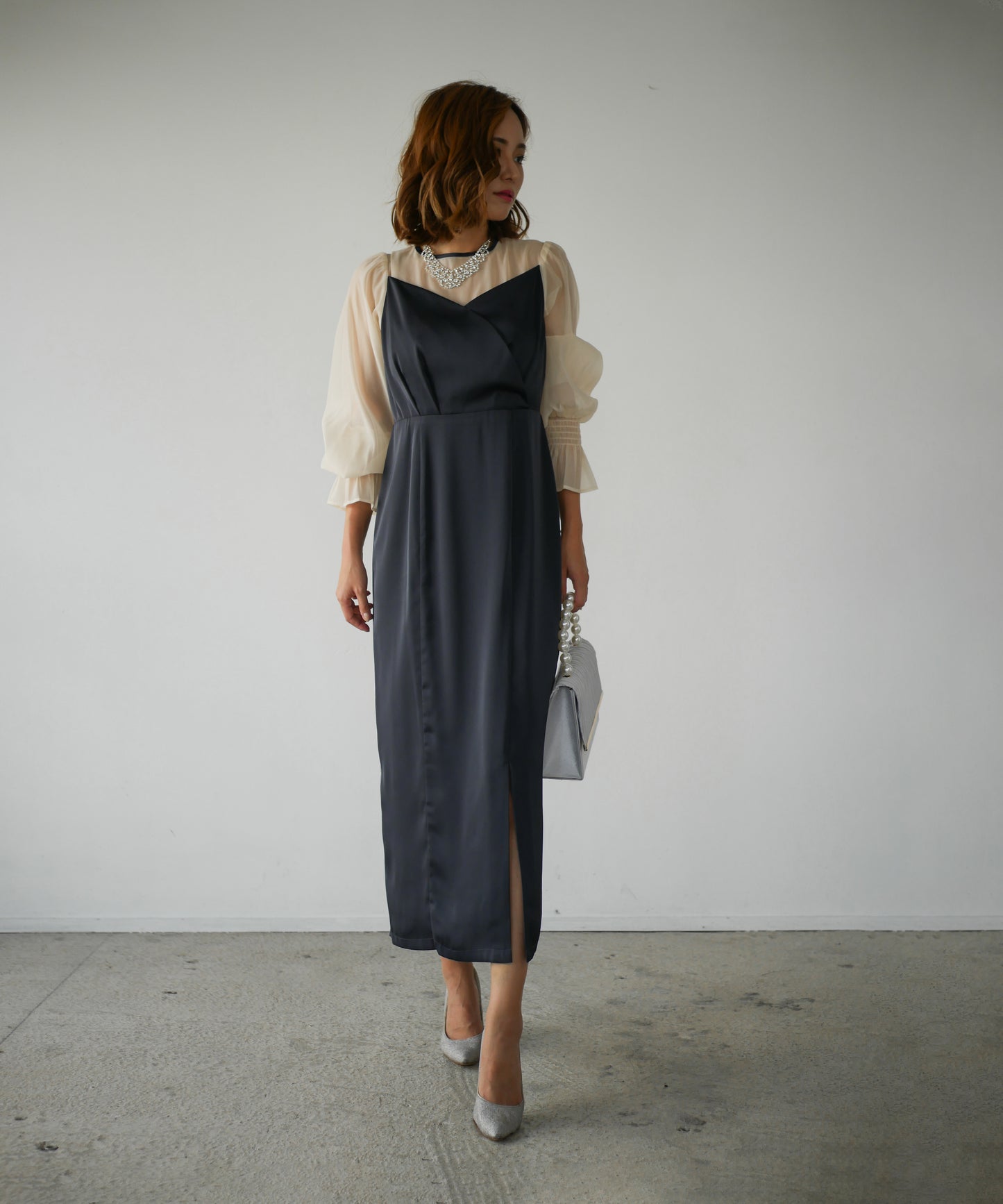 SATIN VOLUME SLEEVE DRESS