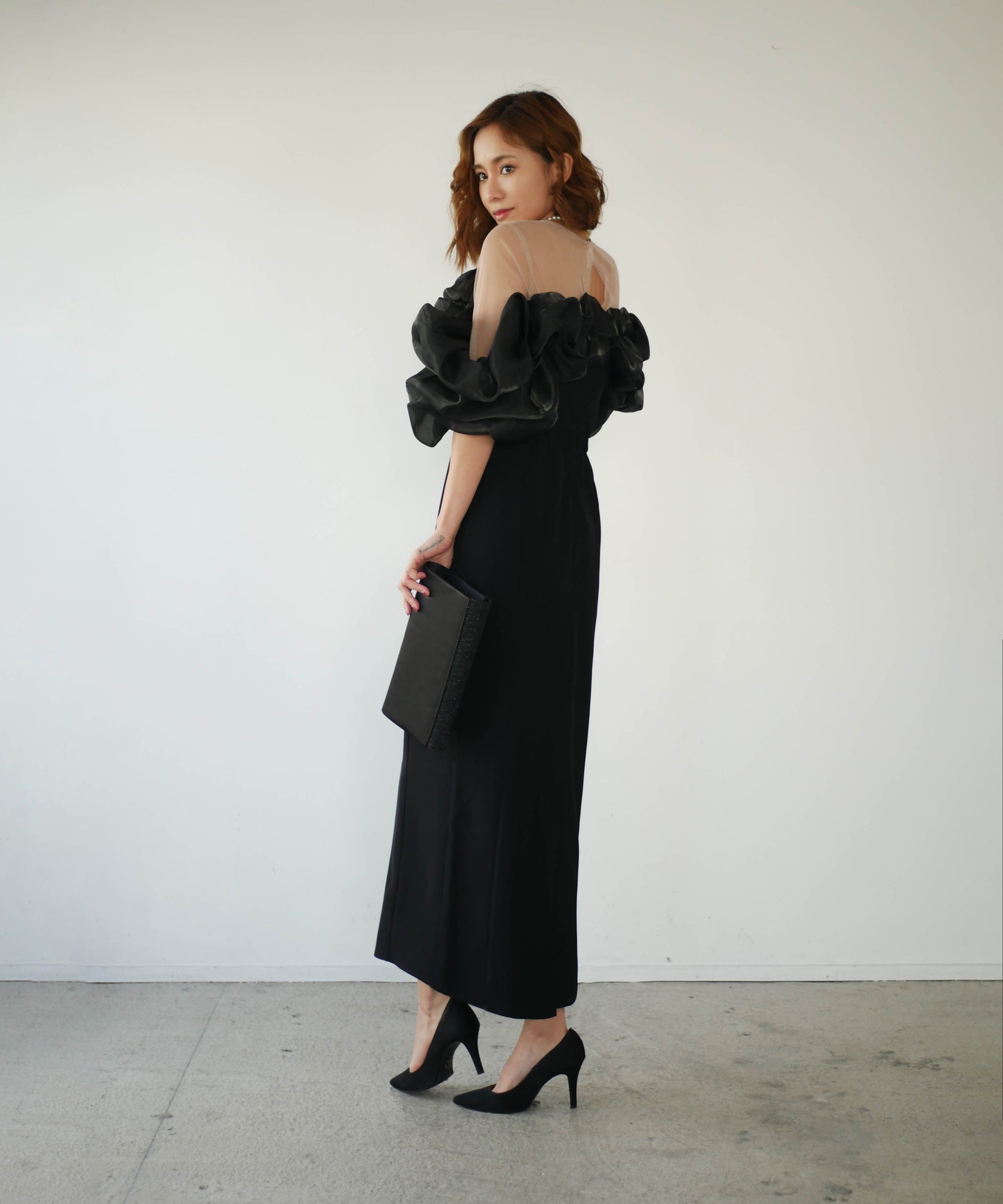 VOLUME RAFFLE DRESS