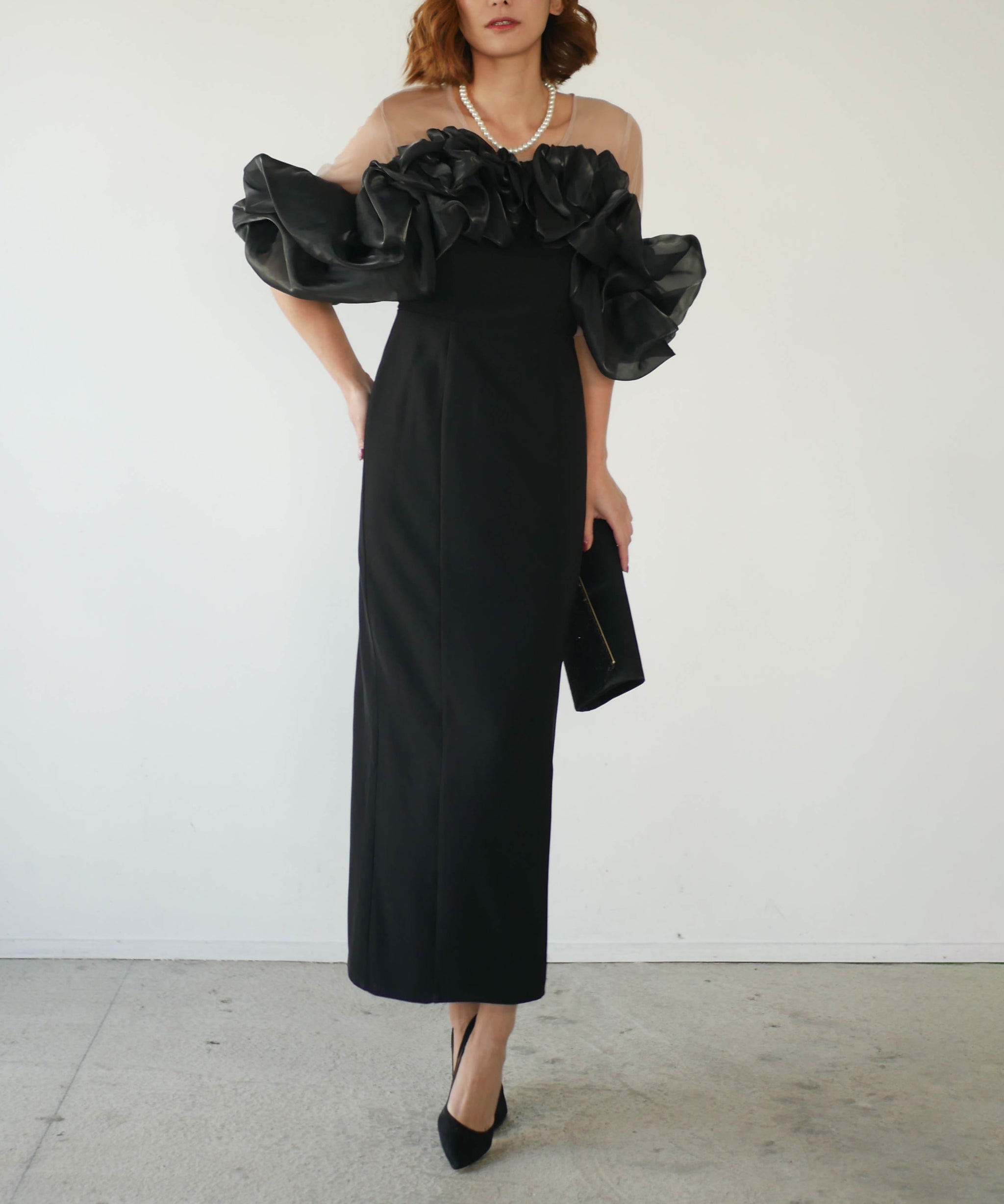 VOLUME RAFFLE DRESS