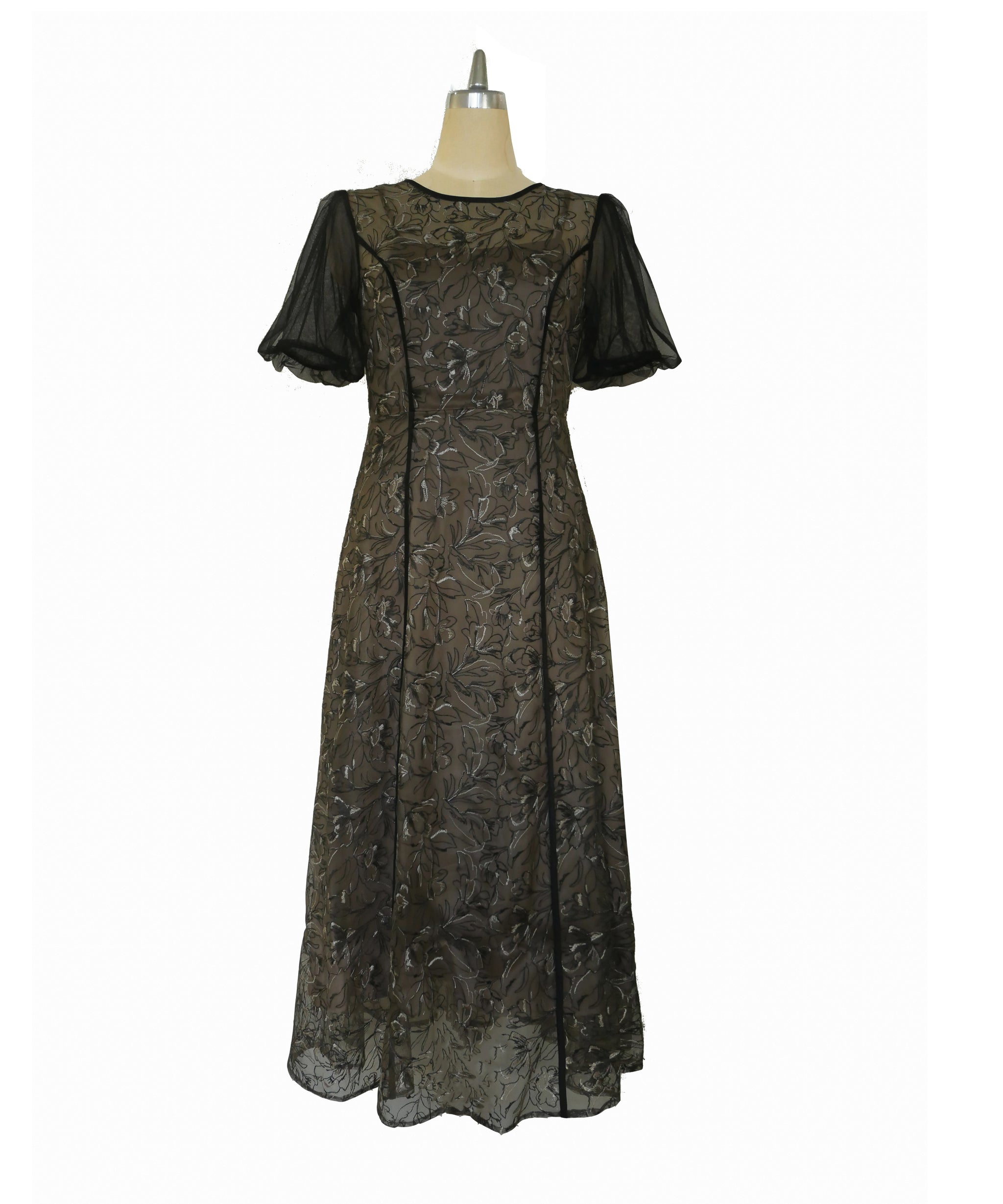 PUFF SLEEVE LACE DRESS