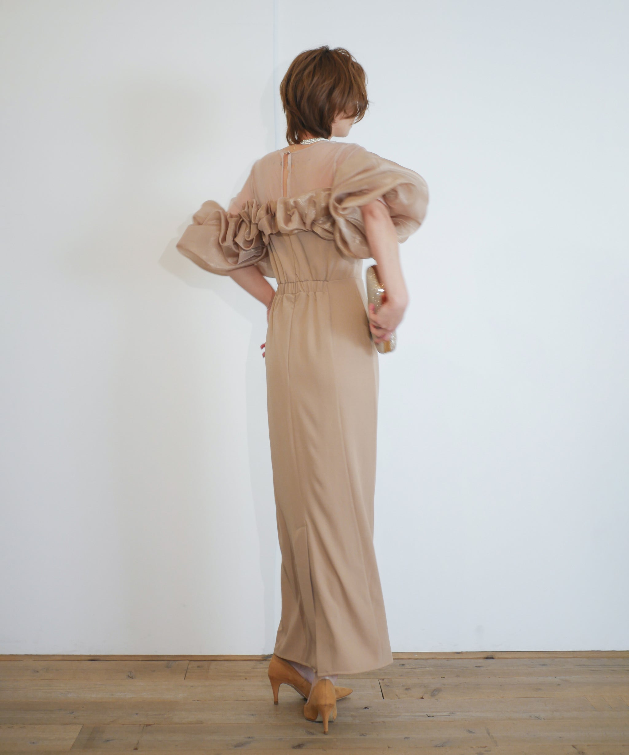 VOLUME RAFFLE DRESS
