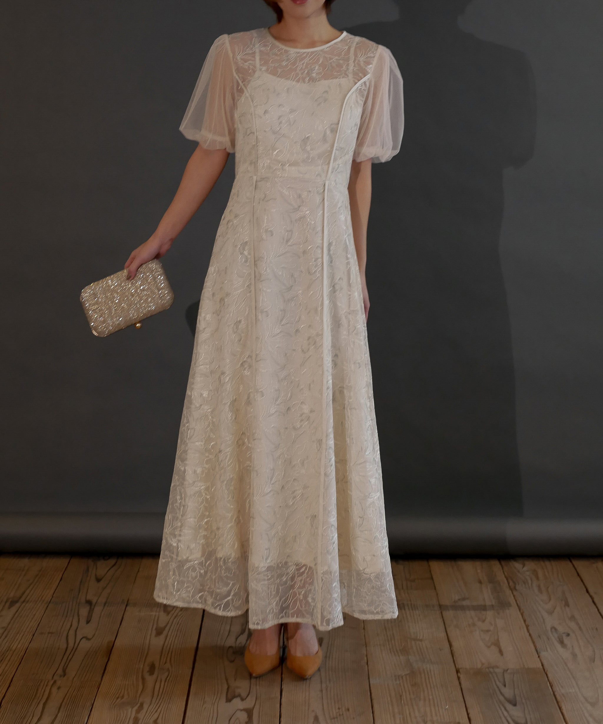 PUFF SLEEVE LACE DRESS