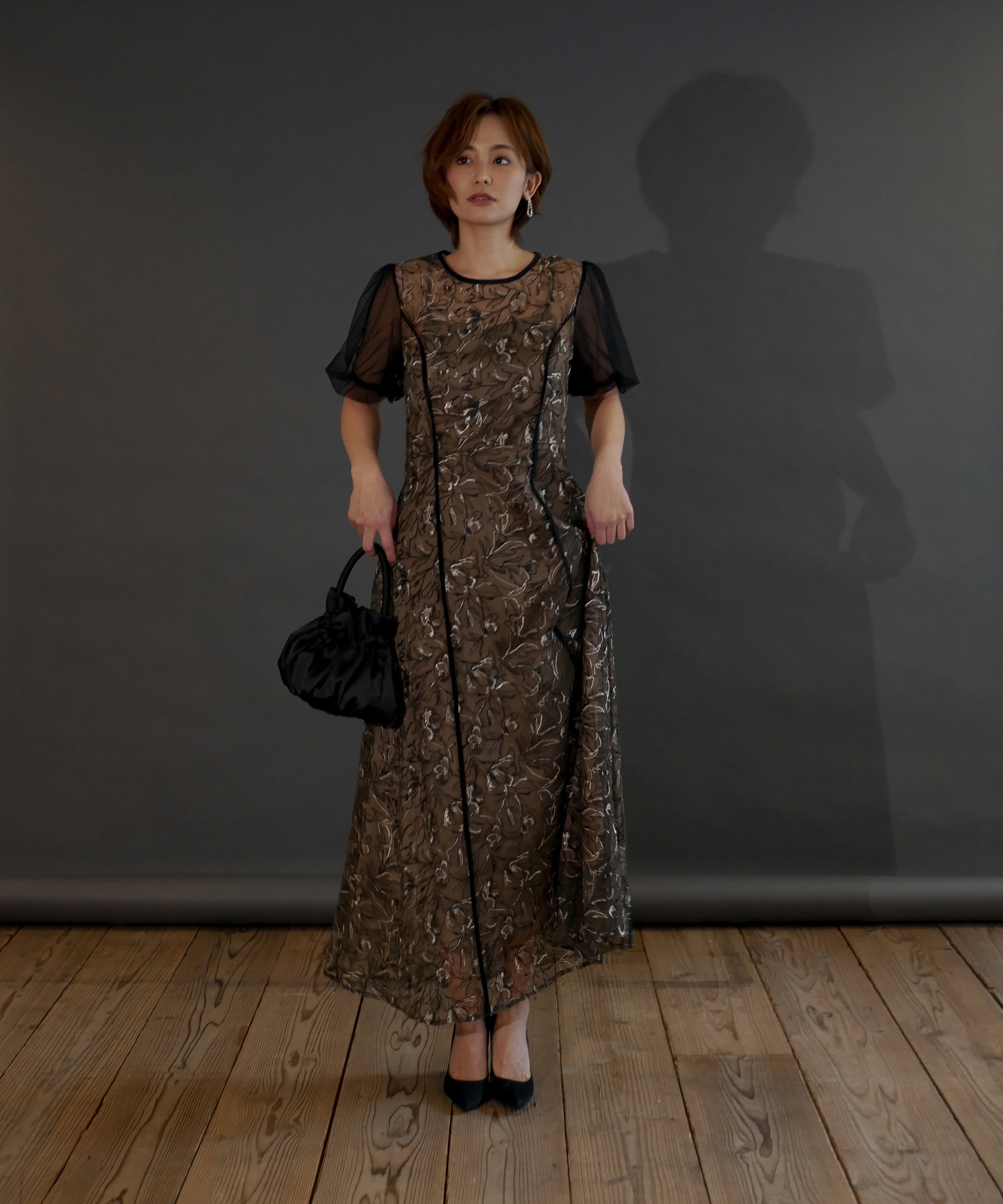 PUFF SLEEVE LACE DRESS