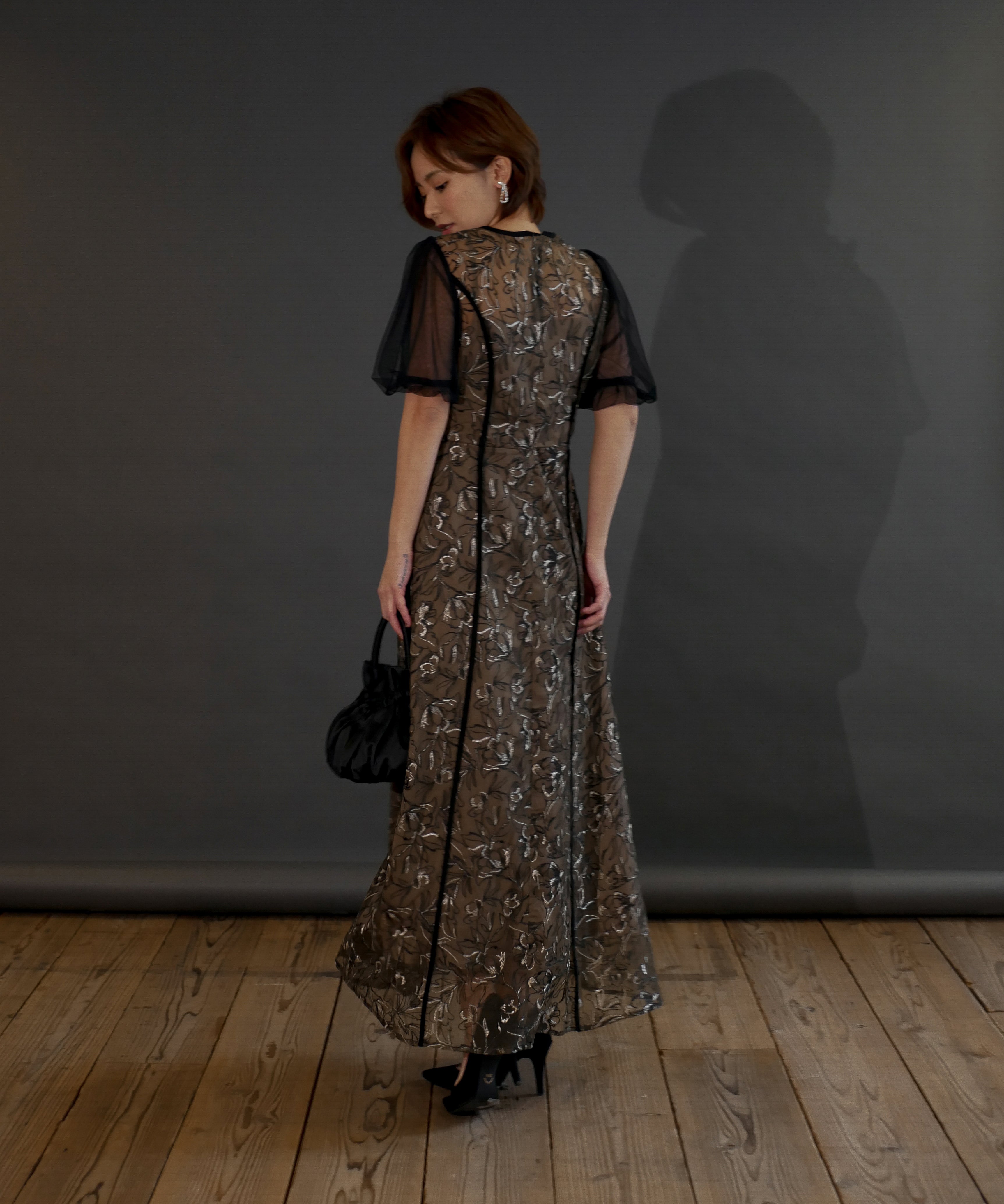 PUFF SLEEVE LACE DRESS